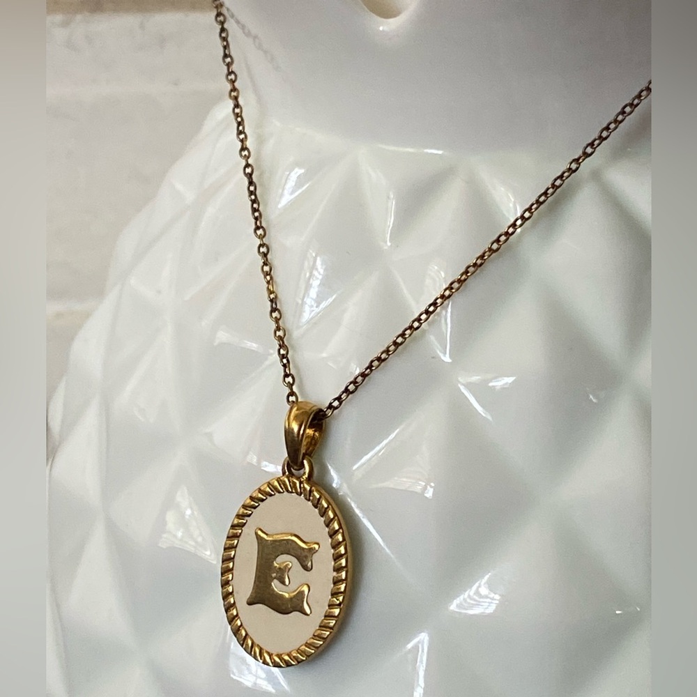 Gold Initial “E” Pendant Necklace